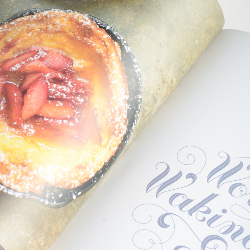 Chronicle Books NEWLYWED COOKBOOK