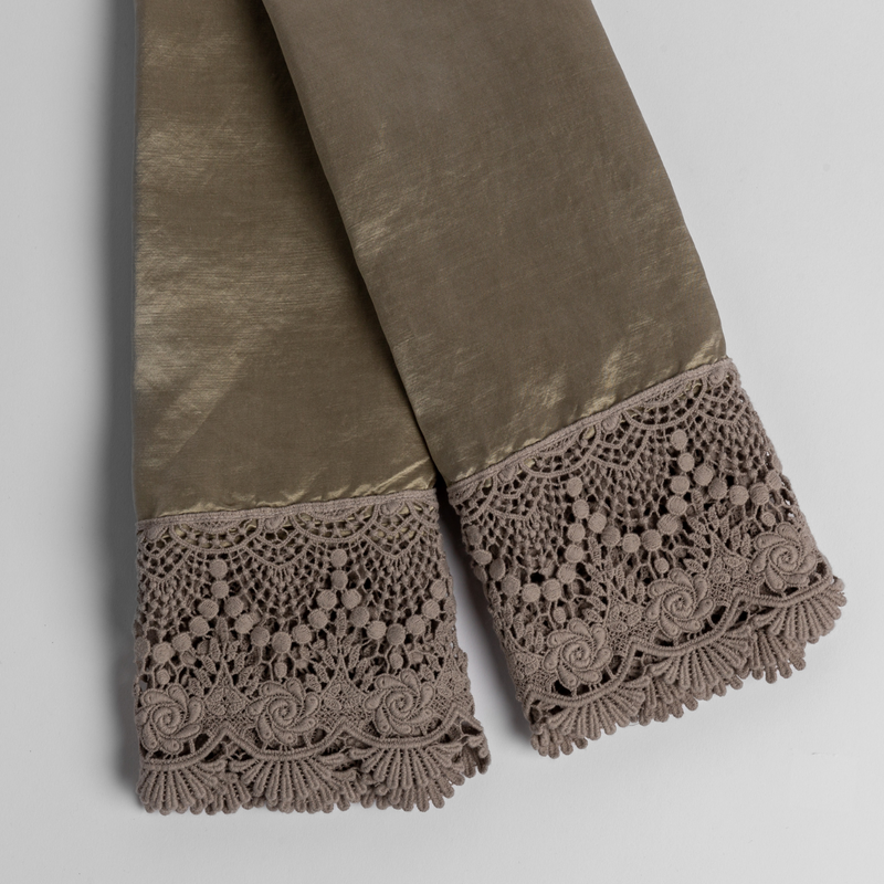 Bella Notte Linens PALOMA PILLOWCASE WITH COTTON LACE TRIM Fog