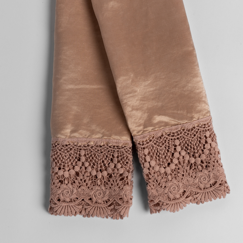 Bella Notte Linens PALOMA PILLOWCASE WITH COTTON LACE TRIM