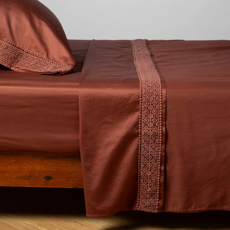 Bella Notte Linens BRIA FLAT SHEET WITH NOVOLA LACE Autumn