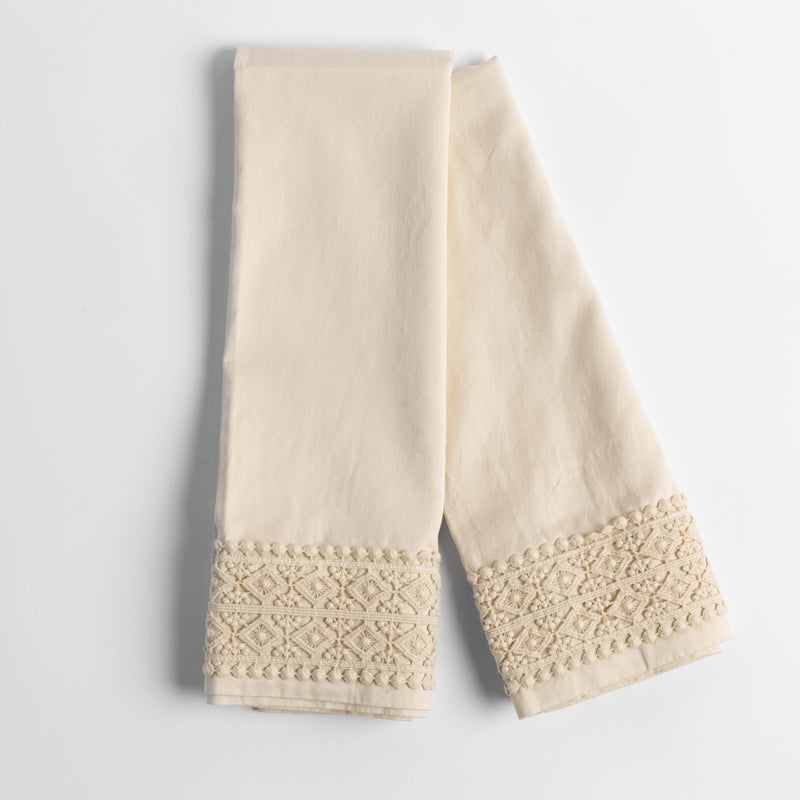 Bella Notte Linens BRIA PILLOWCASE WITH NOVOLA LACE Parchment