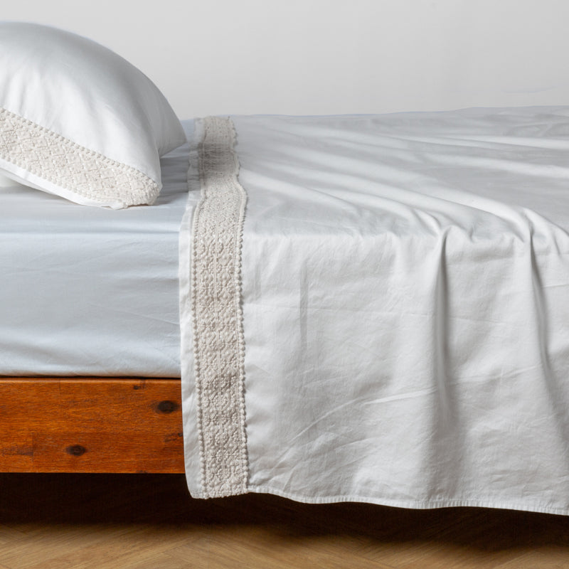 Bella Notte Linens BRIA FLAT SHEET WITH NOVOLA LACE Winter White