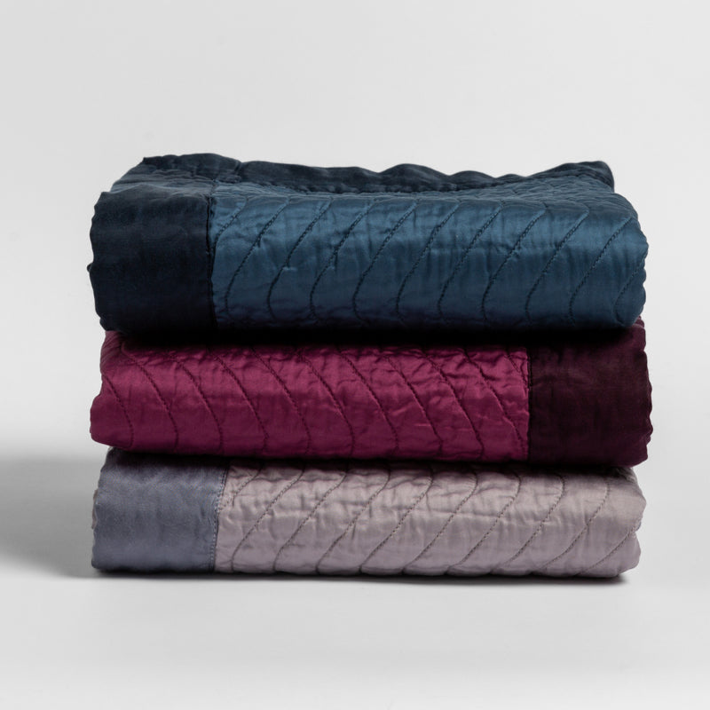 Bella Notte Linens CIRILLO THROW BLANKET