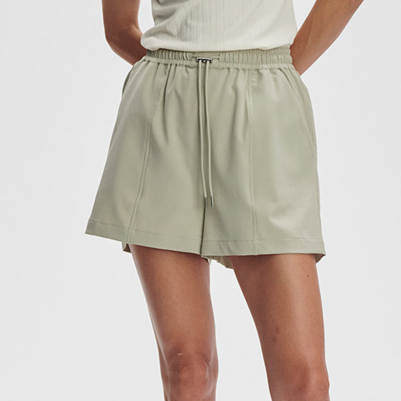 Varley ESMOND MID RISE SHORT 3