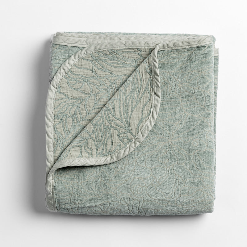 Bella Notte Linens GEORGIA BLANKET Eucalyptus