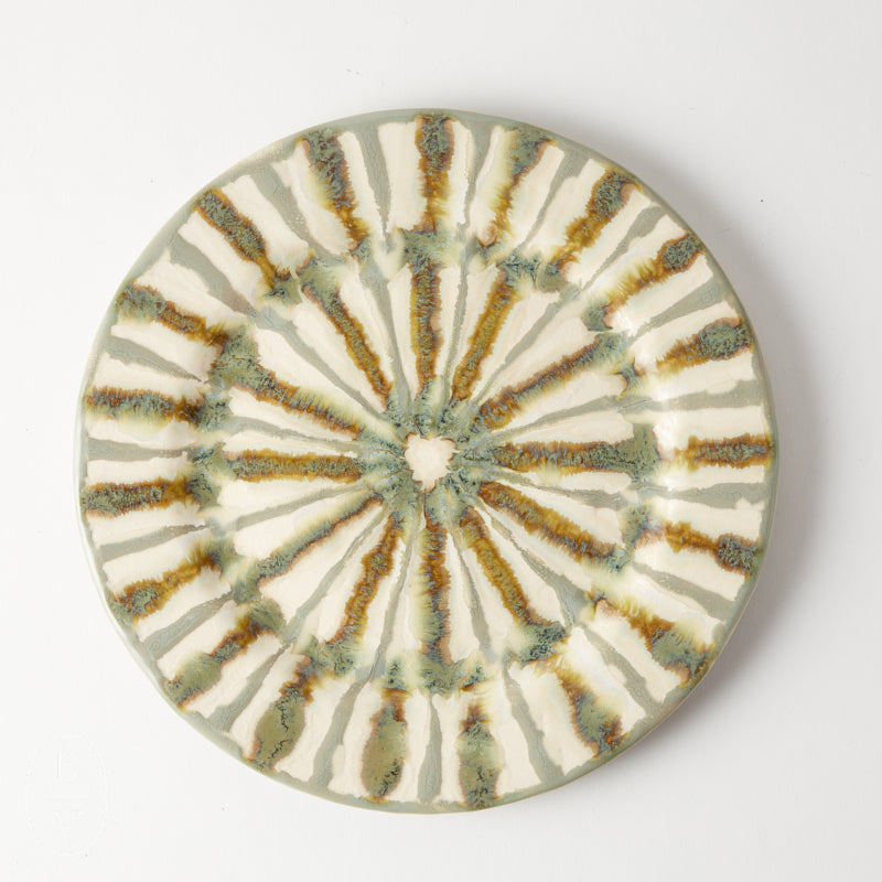 Good Earth Pottery DINNER PLATE Grey Goose