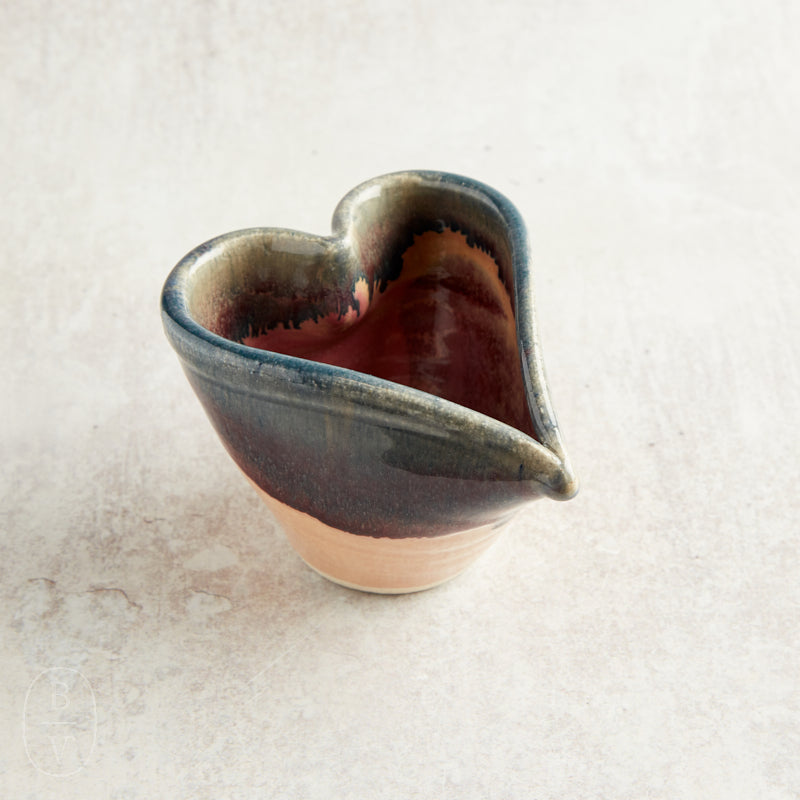 Lisa Howe Stoneware LITTLE HEART BOWL Heart N