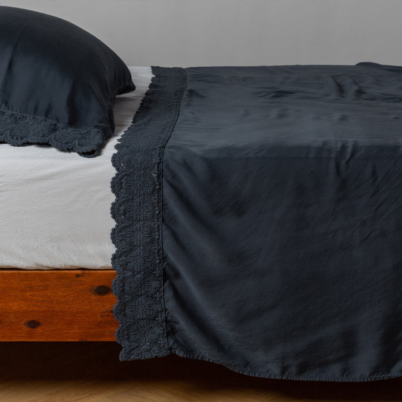 Bella Notte Linens MADERA LUXE FLAT SHEET WITH DONELLA LACE