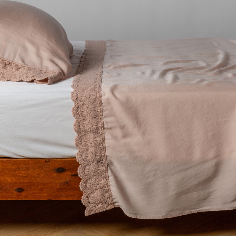 Bella Notte Linens MADERA LUXE FLAT SHEET WITH DONELLA LACE