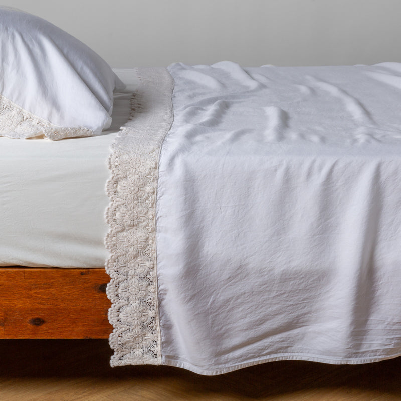 Bella Notte Linens MADERA LUXE FLAT SHEET WITH DONELLA LACE White
