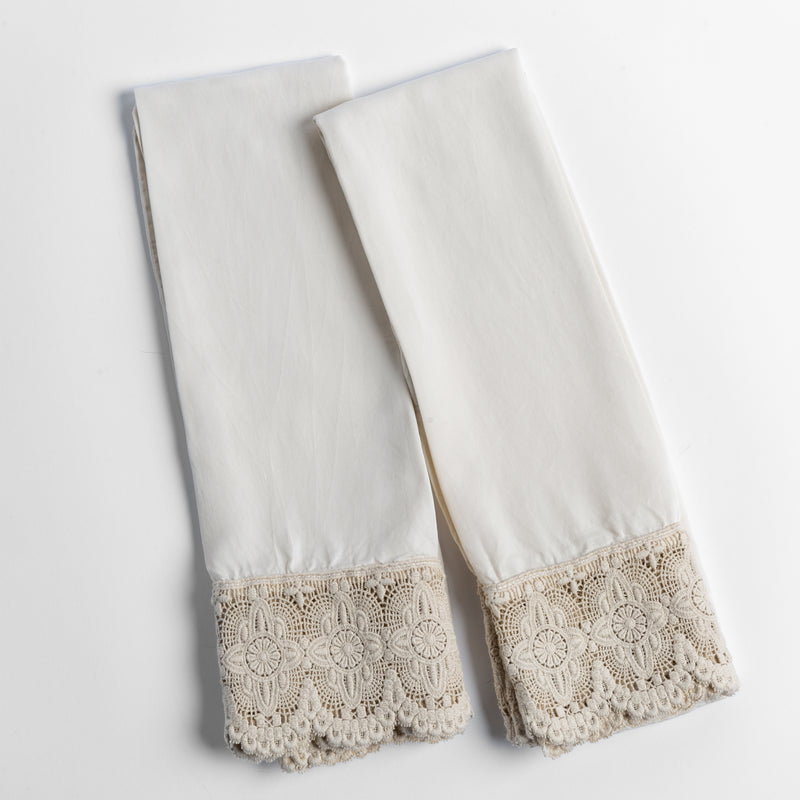 Bella Notte Linens MADERA LUXE PILLOWCASE WITH DONELLA LACE Parchment