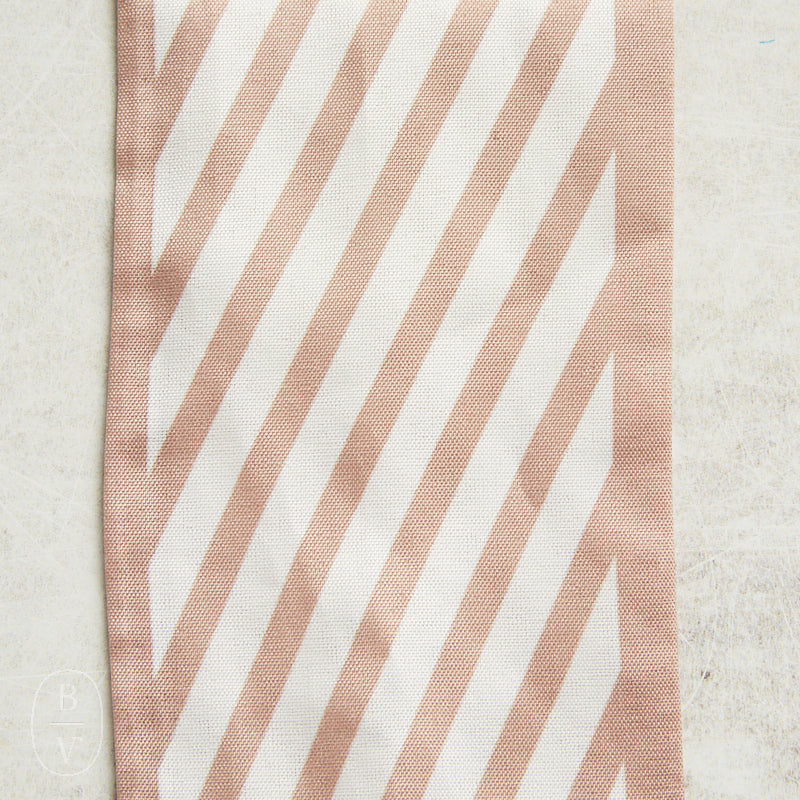 Virtue GOLD LONG TAIL CROSS SCARF NECKLACE
