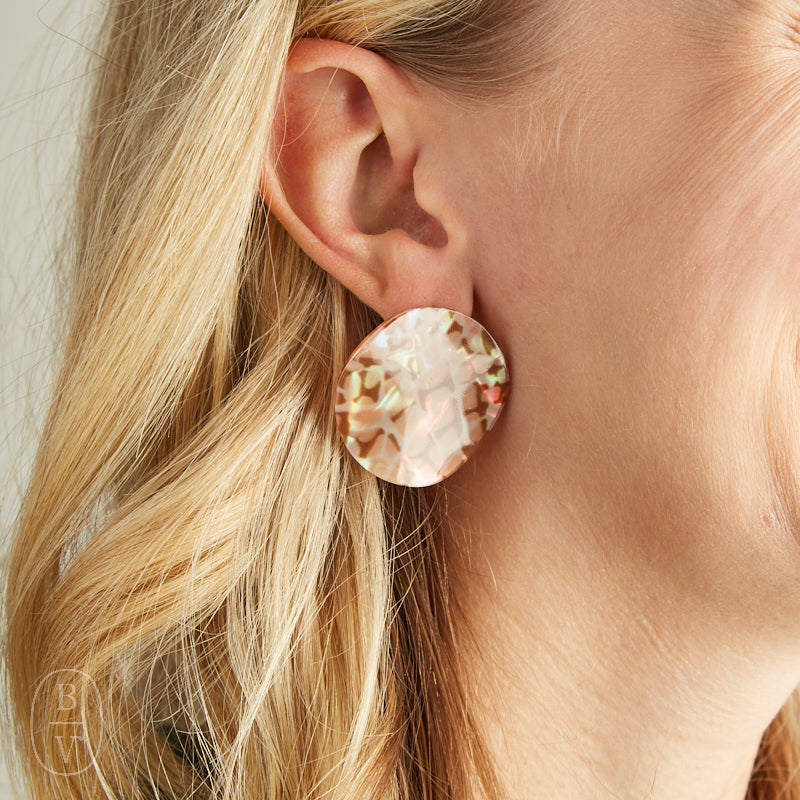 Virtue WAVY ACRYLIC DISC EARRINGS