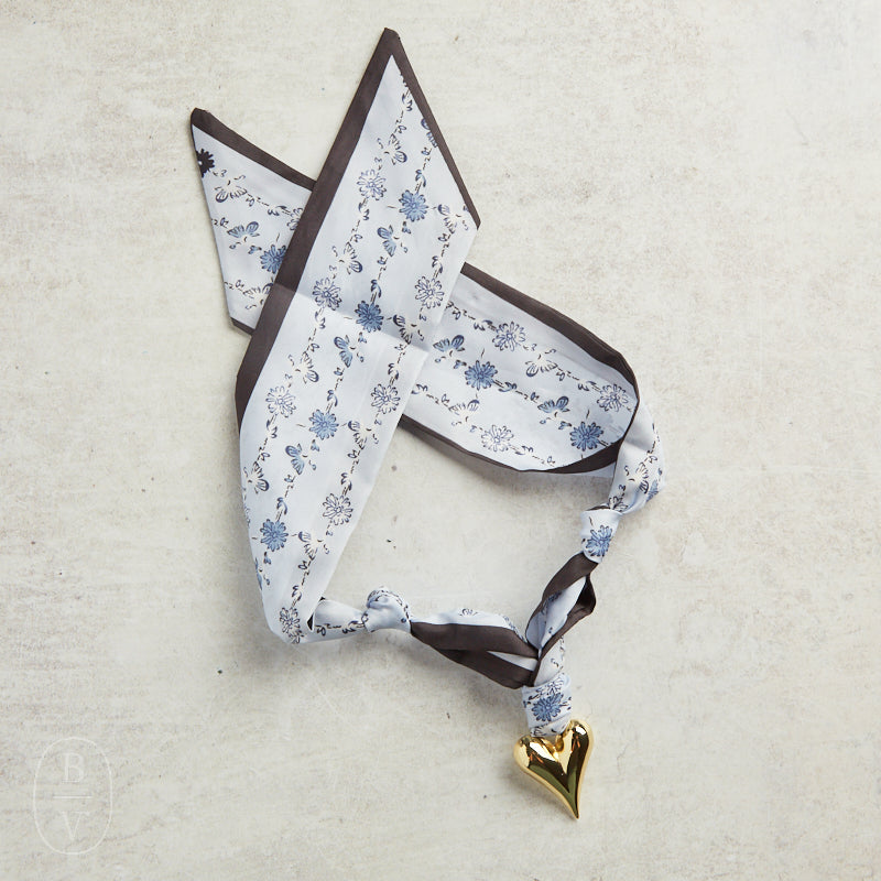 Virtue PUFF HEART ON SCARF NECKLACE Blue Line Floral