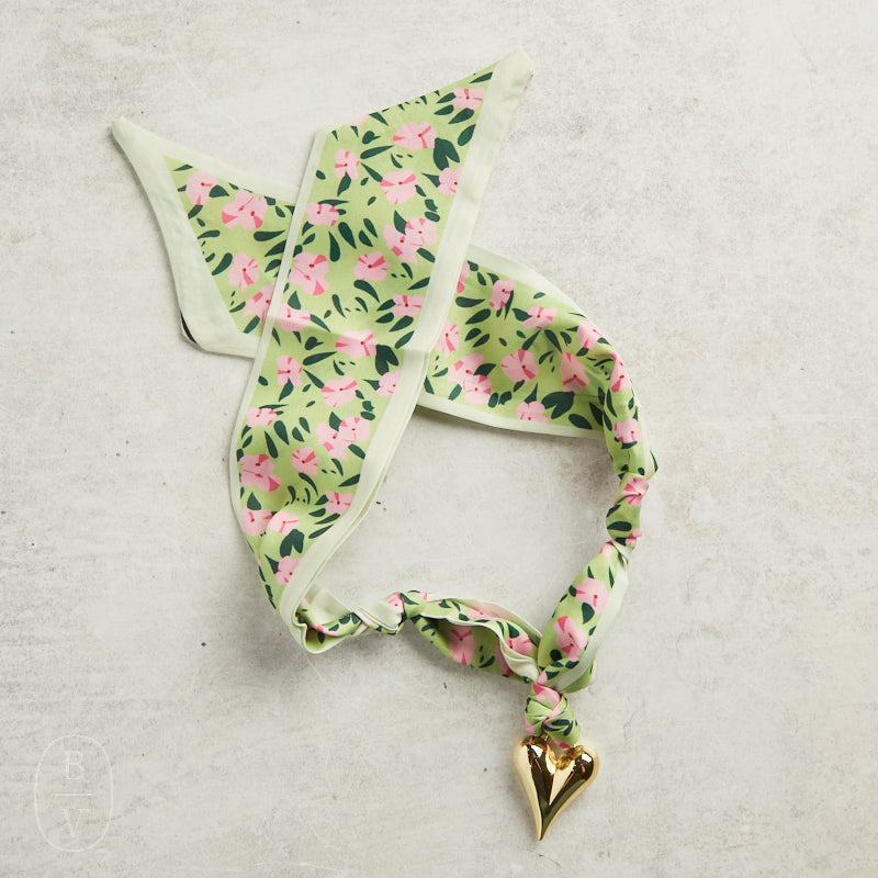Virtue PUFF HEART ON SCARF NECKLACE Pink Mint Floral