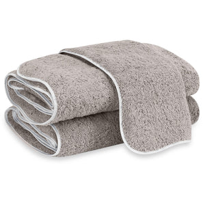 Matouk CAIRO WAVE HAND TOWEL Pearl_White