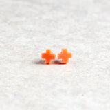 eNewton Design SIGNATURE CROSS STUD Coral