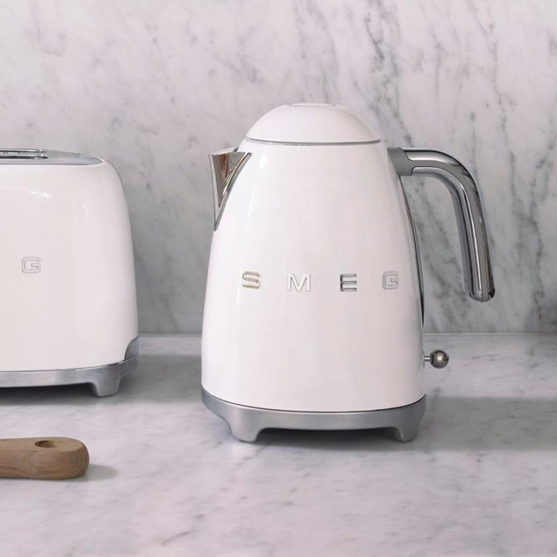 SMEG ELECTRIC KETTLE