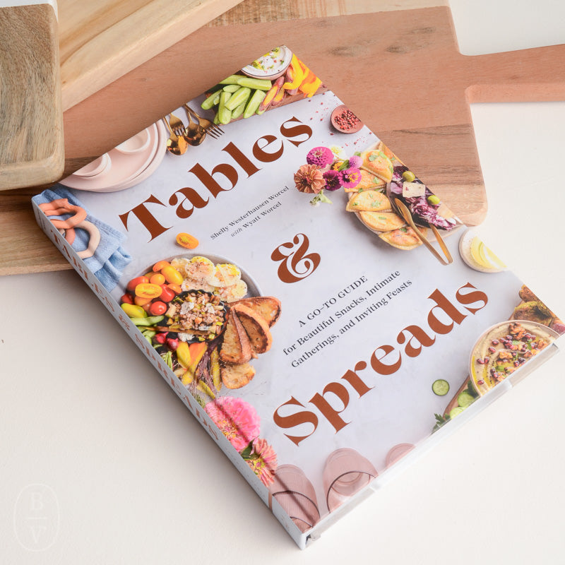 Chronicle Books TABLES AND SPREADS BOOK