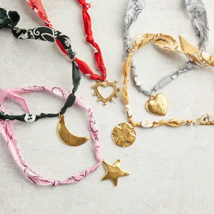 CV Designs BANDANA SINGLE CHARM NECKLACE