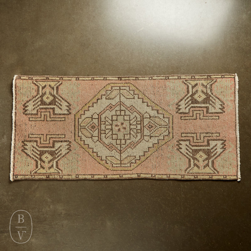 Parviz Oriental Rugs TURKISH OUSHAK SMALL B27373 RUG