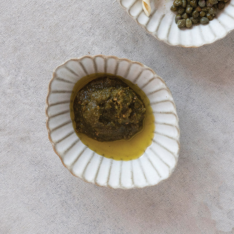 Creative Co-op STONEWARE DISH WITH SCALLOPED EDGE