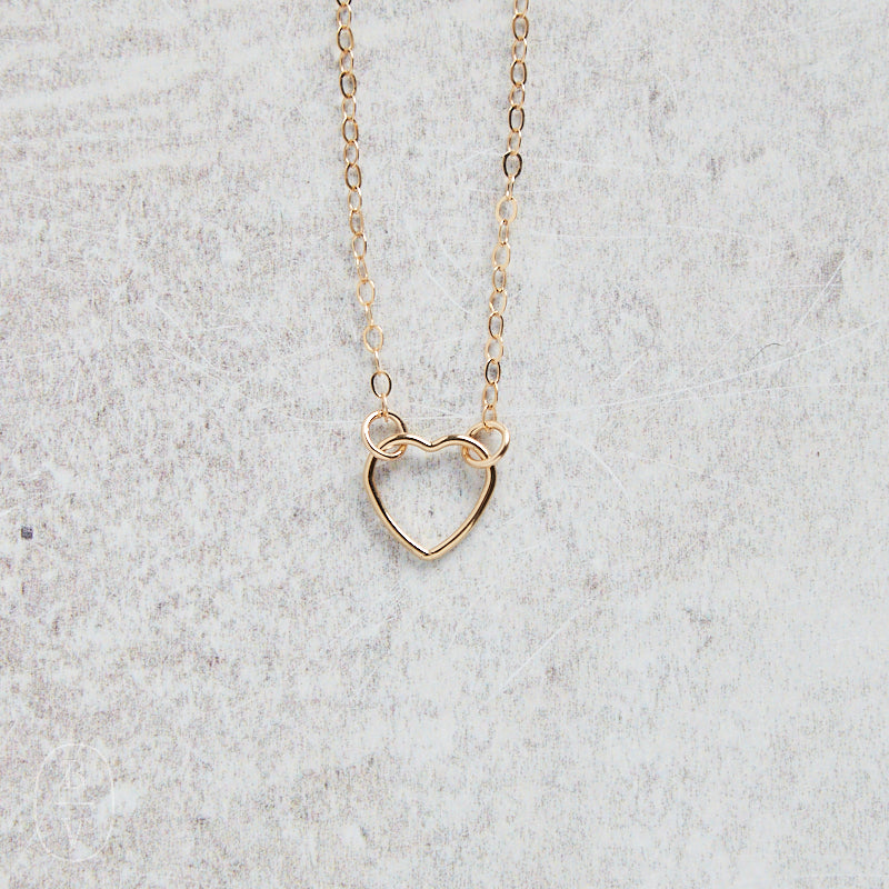 CV Designs OPEN HEART LINK NECKLACE - CVNOHDN