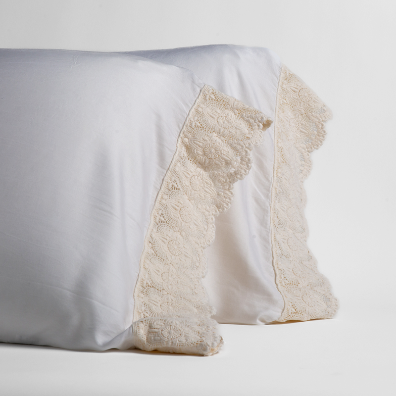 Bella Notte Linens MADERA LUXE PILLOWCASE WITH DONELLA LACE