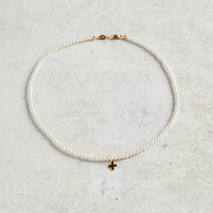 eNewton Design CLASSIC SIGNATURE CROSS GOLD CHARM CHOKER 3mm Pearl 15