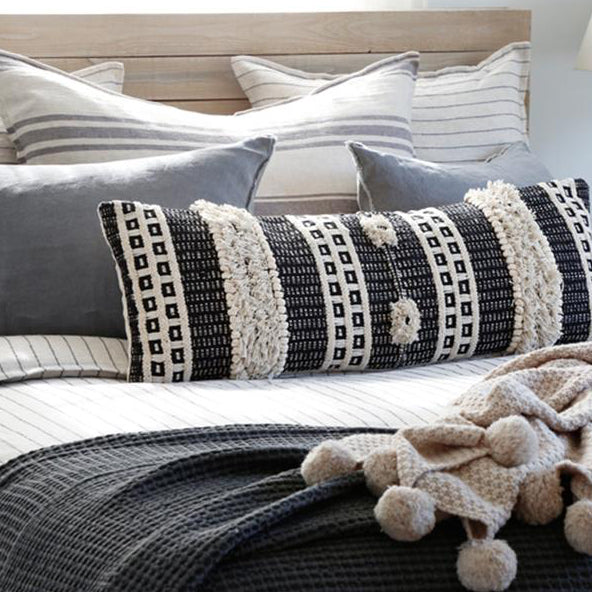 Pom Pom At Home ZUMA BLANKET