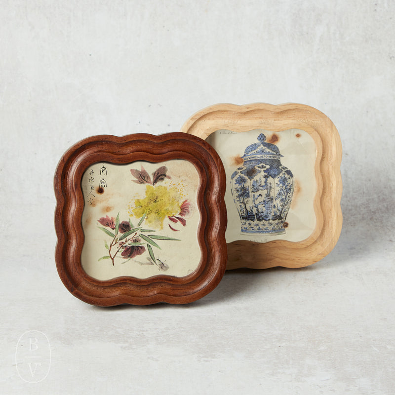 Bloomingville RUBBERWOOD SCALLOPED FRAME