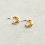 Virtue THICK MINI HUGGIE EARRINGS Gold