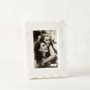 Mudpie SCALLOPED MARBLE FRAME 4x6
