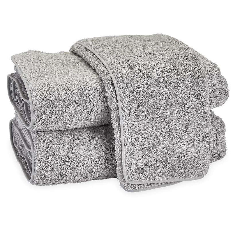Matouk CAIRO STRAIGHT PIPING SPA TOWEL Pearl Pearl