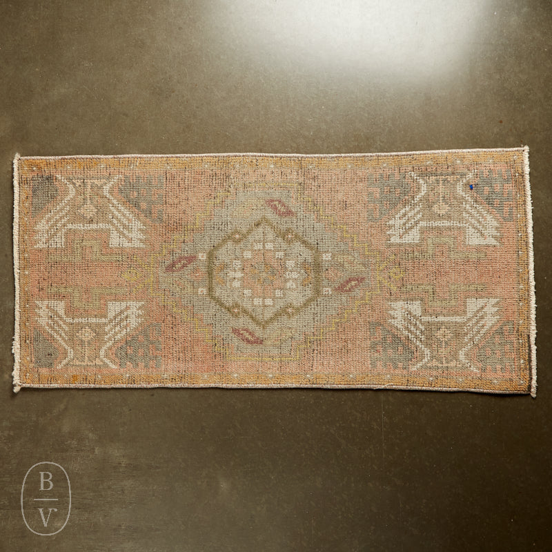 Parviz Oriental Rugs TURKISH OUSHAK SMALL B28306 RUG