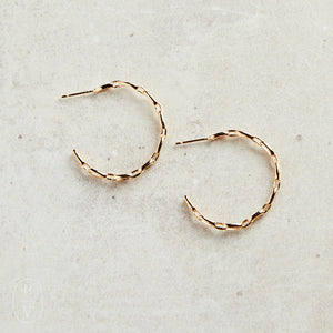Virtue FLAT CHAIN LINK HOOP EARRINGS Gold Small