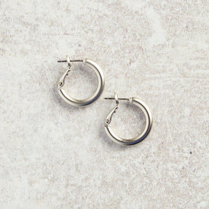 Virtue MINI BRUSHED HOOP EARRINGS Silver