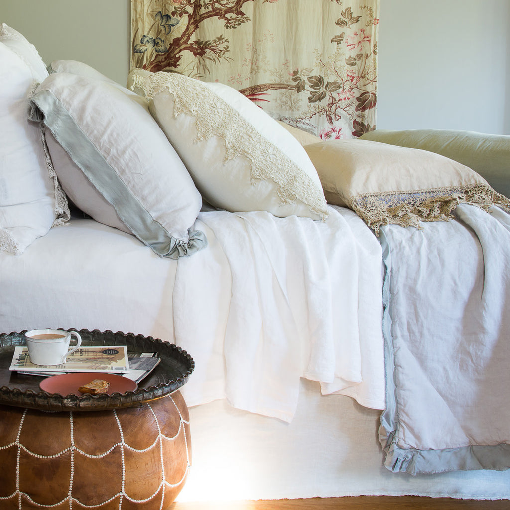 Bella Notte Linens LINEN PILLOWCASE WITH COTTON LACE TRIM