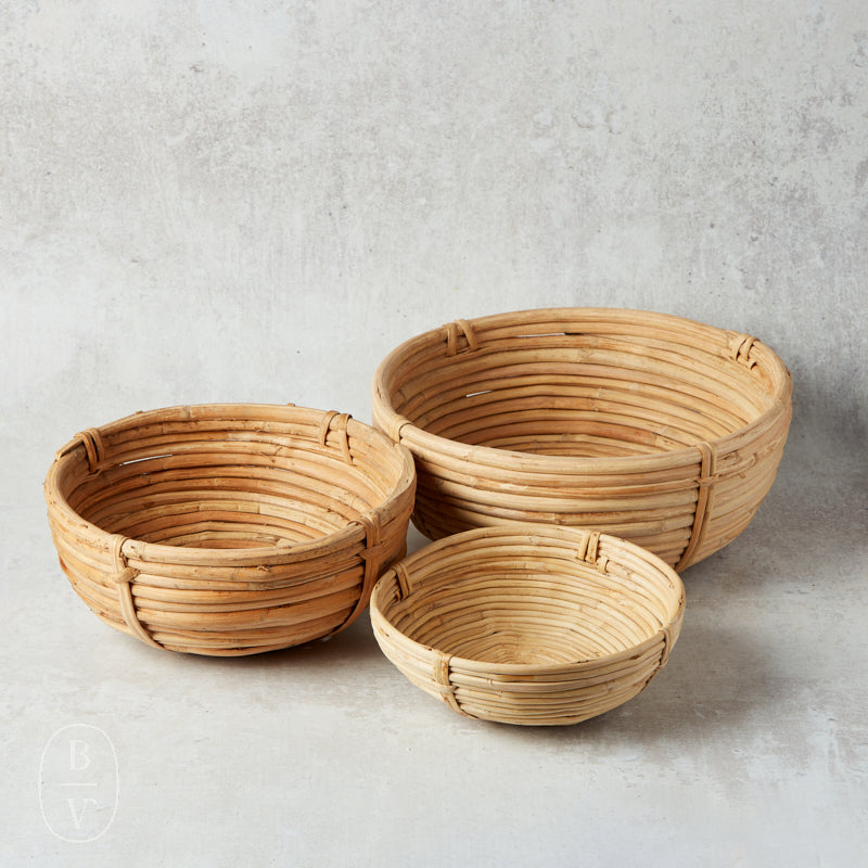 Creative Co-op HANDWOVEN RATTAN BOWL