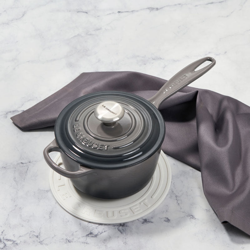 Le Creuset SIGNATURE SAUCEPAN Oyster 1.75 qt