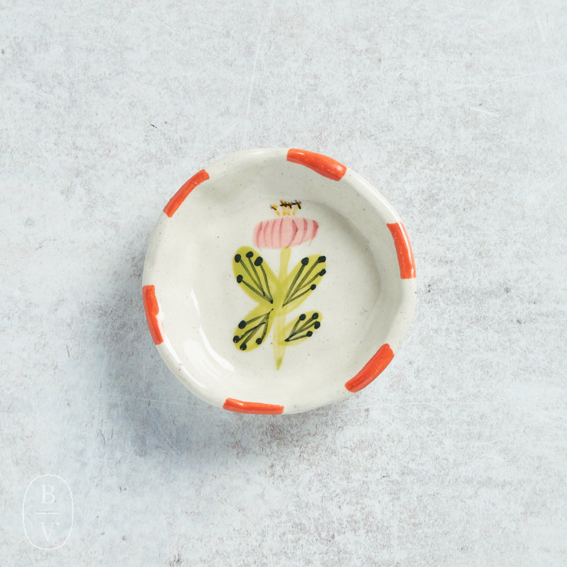 Creative Co-op HAND PAINTED FLOWER DISH Coral