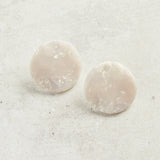 Virtue WAVY ACRYLIC DISC EARRINGS Ivory