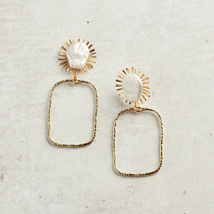 Virtue SUN PEARL POST GOLD BRANCH RECTANGLE EARRINGS White