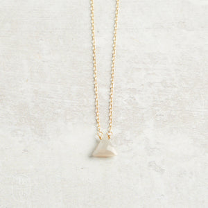 Darby Drake Jewelry and Design GEMSTONE NECKLACE - NETS385 Gray Moonstone