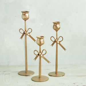 Creative Co-op IRON TAPER HOLDER WITH BOW