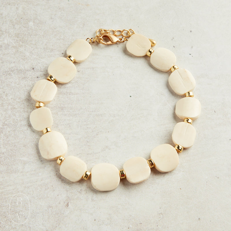 Virtue STUDDED TRIBAL DISC NECKLACE Cream