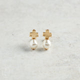 eNewton Design SIGNATURE CROSS GOLD STUD Pearl