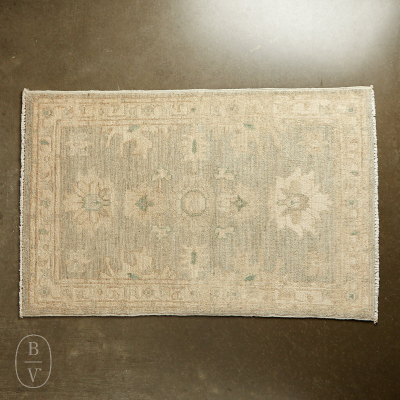 Parviz Oriental Rugs TURKISH OUSHAK SMALL F7323 RUG