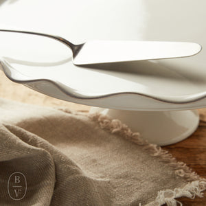 Casafina by Costa Nova NEW RUFFLED FOOTED CAKE PLATE
