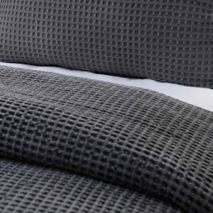 Pom Pom At Home ZUMA BLANKET